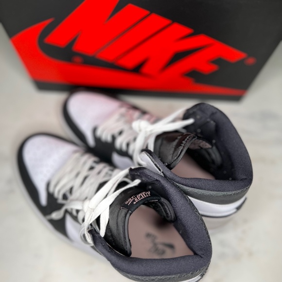 Size 11 - Jordan 1 Retro High OG High Bleached Coral main image 6